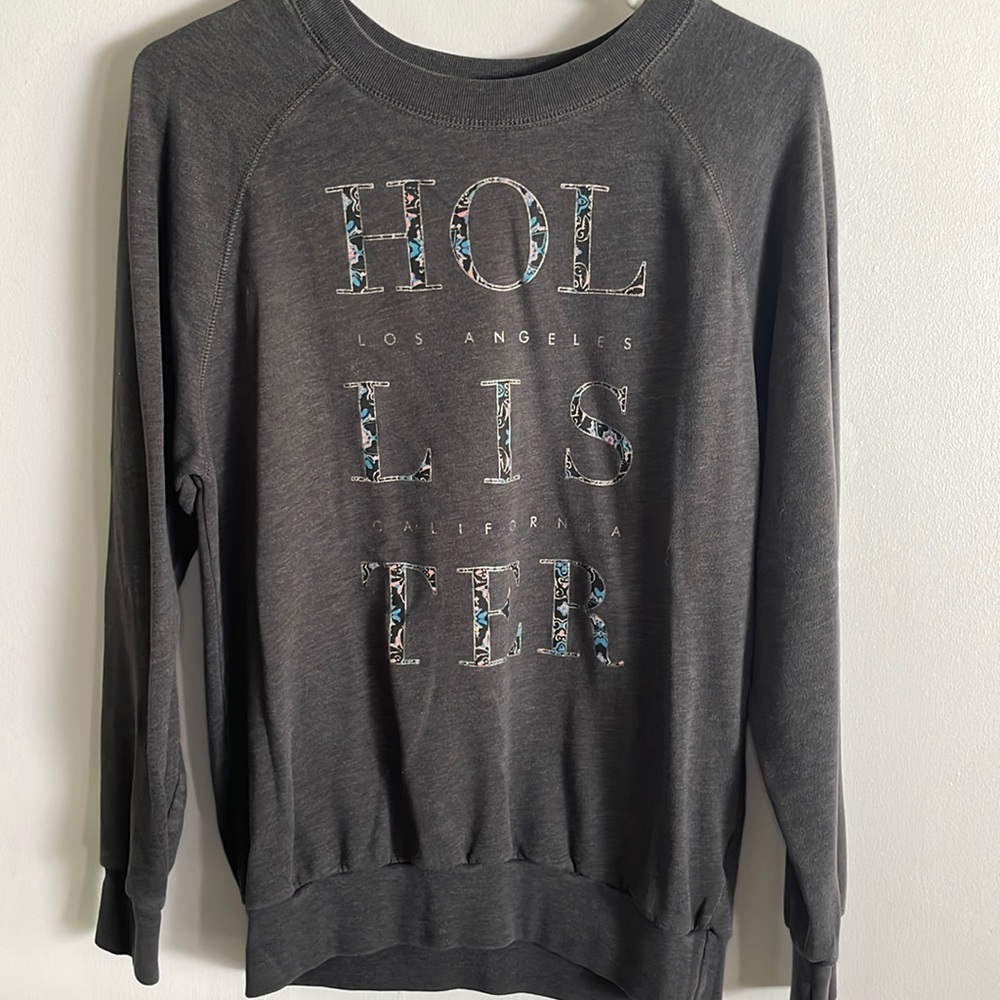Gray Hollister Sweatshirt, Size XS
